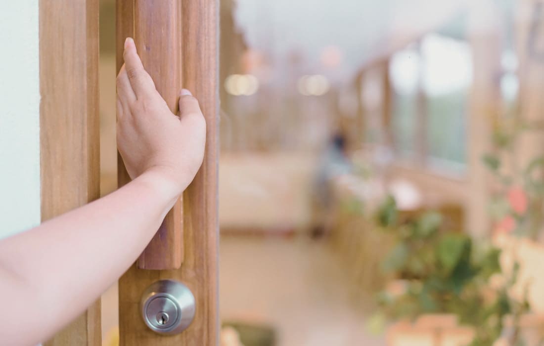 How does your mindset affect your ability to manifest money?